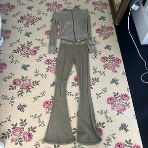 Urban Outfitters Waffle Knit Bell Bottom Lounge Set Green. Zip up and leggings S